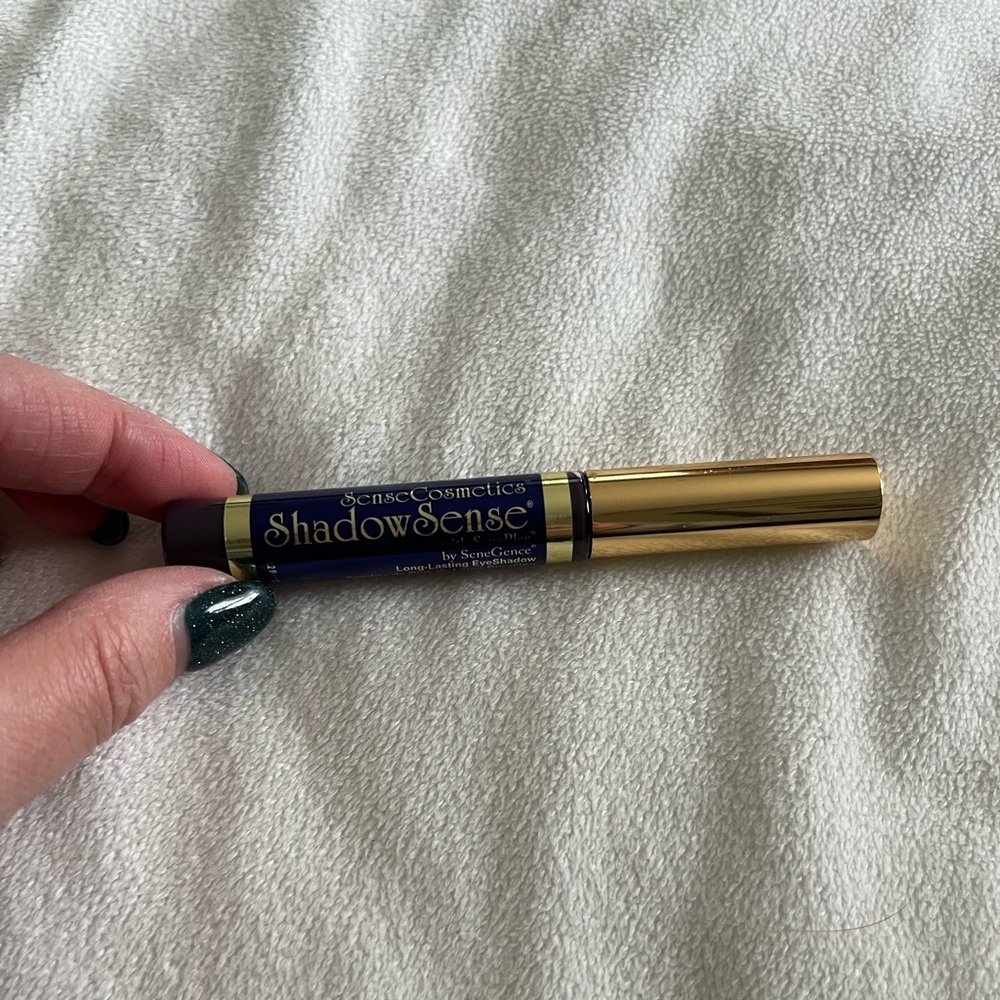 Deep Plum ShadowSense